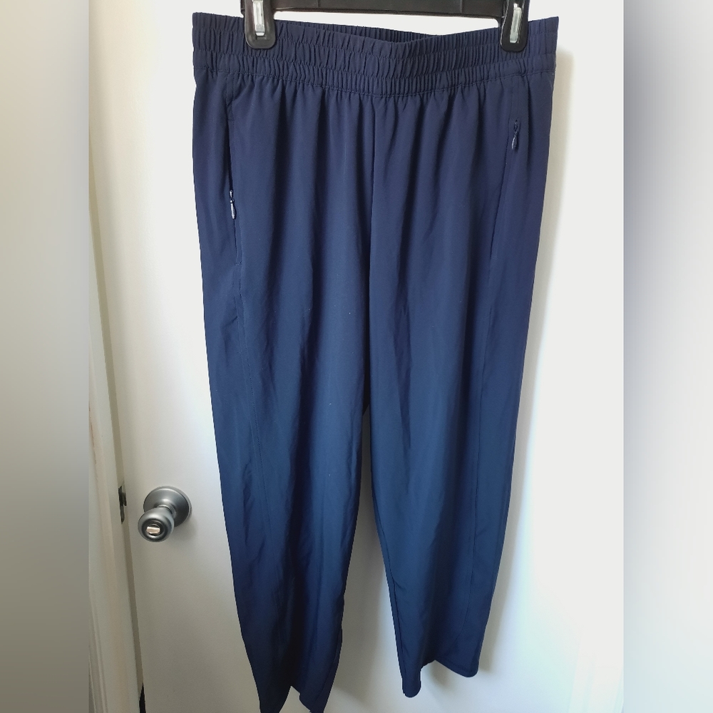 Talbots size small athletic Capri pants
